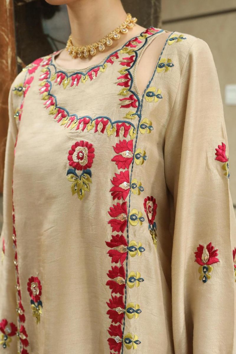 Flora beige