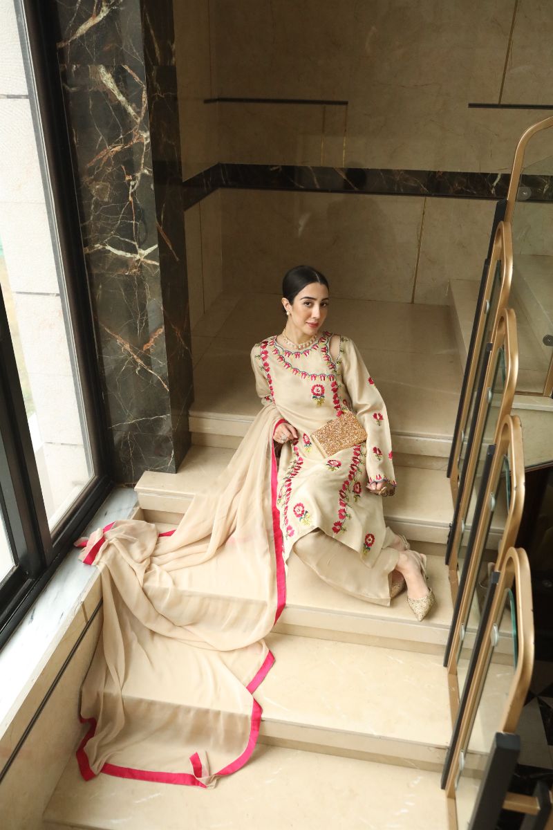 Flora beige